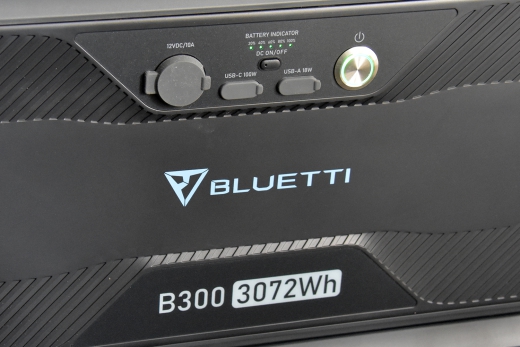 Akku B300 zur Steuereinheit AC300 für den modularen Ausbau der mobilen Energieversorgung bzw. zur Absicherung bei Stromunterbrechnung durch die UPS-Funktion des benötigten Hauptgerätes