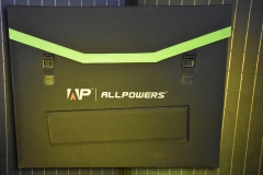 Saubere Energie für jedes Abenteuer bietet die Solartasche von Allpowers mit 200w Leistung, die beim Camping, auf Festivals, auf dem Boot oder individuell im Outdoor-Bereich z. B. für das Home-Office zum Einsatz kommen kann