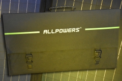 Allpowers 140w-Solartasche kompatibel zu Anderson, DC5521 und Alligtor Clips inklusuve Solar-Controler mit USB-Anschlüssen, Statusleuchte für Sonneneinstrahlung, 18V-Ausgang sowie ein Eingang für ein weiteres paralleles Solarpanel